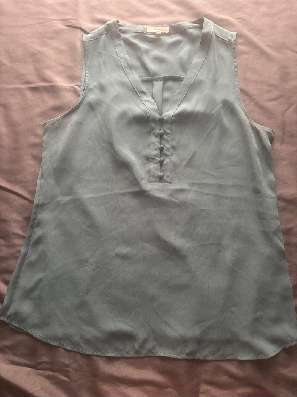 Sleeveless V-Neck Teal Shell Top